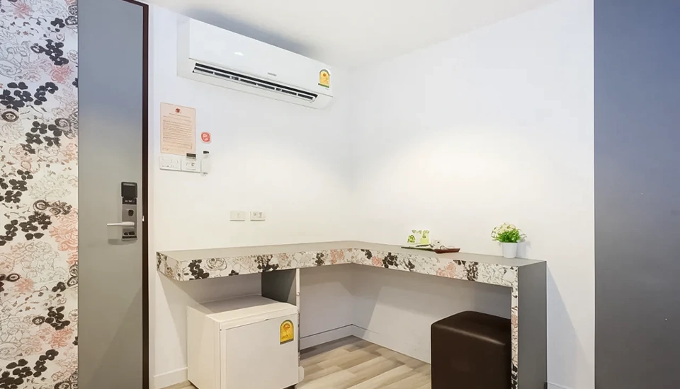 هتل نانترا پلوئنشیت بانکوک